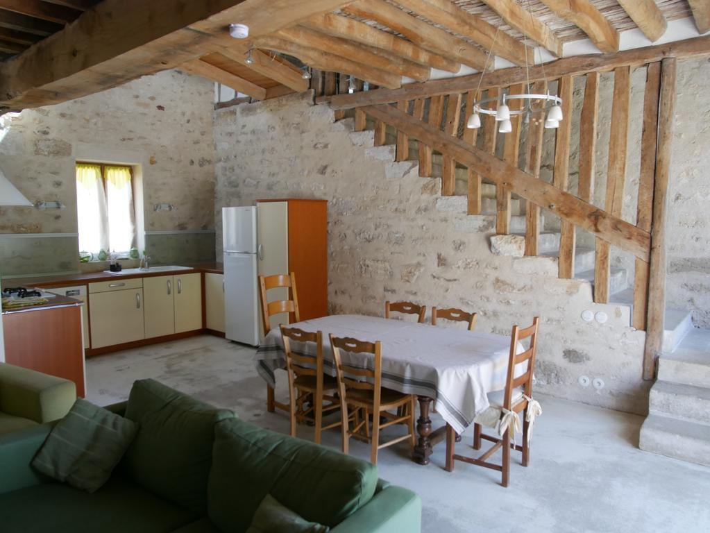 Gites De La Grande Ferme Avernes Ngoại thất bức ảnh